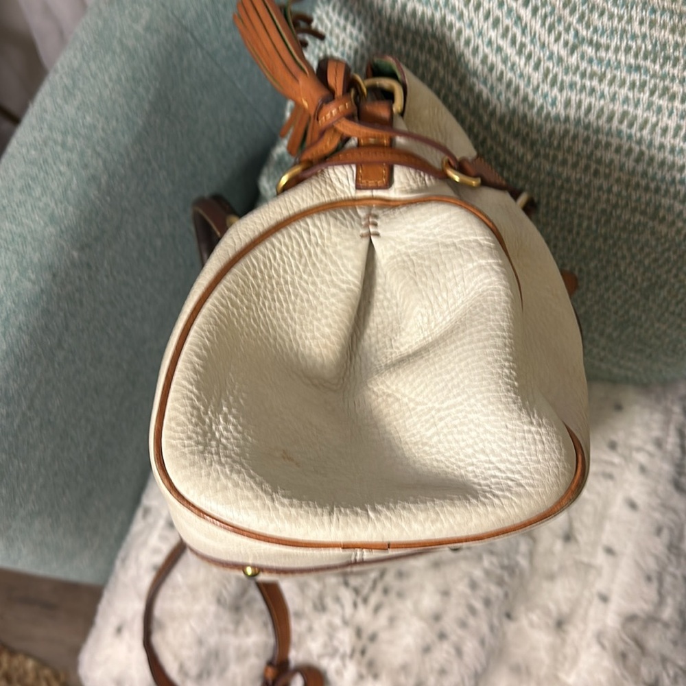 Dooney & Bourke Large Florentine Bag pebble ivory leather *yellow from wear - Picture 11 of 12